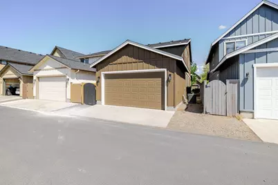 63121 De Haviland Court, Bend, OR 97701 - Photo 33