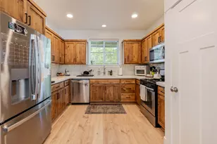 63121 de Haviland Ct, Bend, OR 97701 - Photo 11