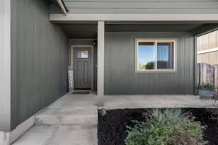 21275 Thornhill Ln, Bend, OR 97701 - Photo 21