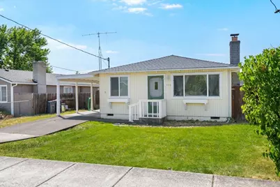 166 Mace Road, Medford, OR 97501 - Photo 3