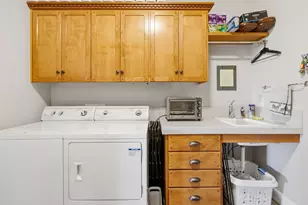 3974 Calle Vista Dr, Medford, OR 97504 - Photo 31