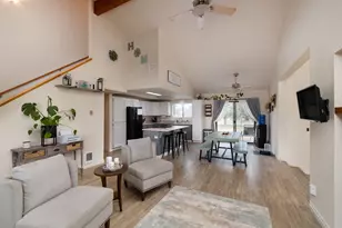 999 NE King Way, Redmond, OR 97756 - Photo 5