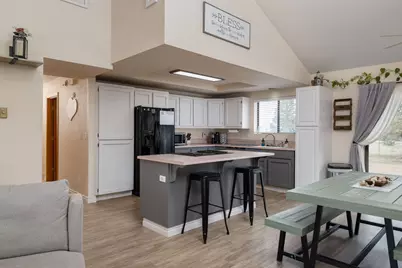 999 NE King Way, Redmond, OR 97756 - Photo 11