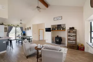 999 NE King Way, Redmond, OR 97756 - Photo 7