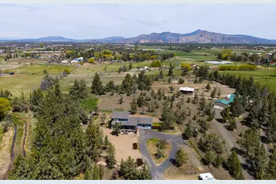 999 NE King Way, Redmond, OR 97756 - Photo 39