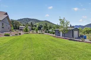 469 Wards Creek Rd, Rogue River, OR 97537 - Photo 73