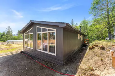 221 Hansen Drive, Grants Pass, OR 97526 - Photo 33