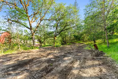 221 Hansen Drive, Grants Pass, OR 97526 - Photo 25