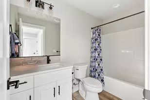 4572 SW 37th St, Redmond, OR 97756 - Photo 15