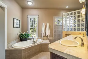 54641 Silver Fox Dr, Bend, OR 97707 - Photo 41