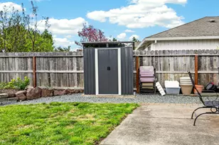 148 Meadow View Dr, Phoenix, OR 97535 - Photo 27