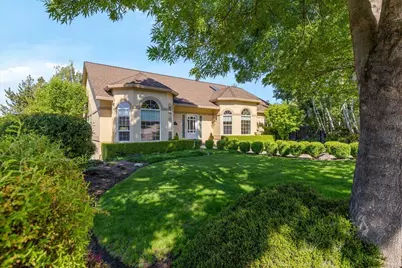 1527 Pebble Beach Court, Medford, OR 97504 - Photo 3