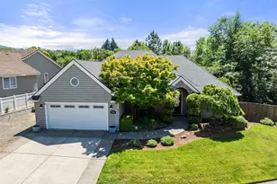 2738 Kerrisdale Ridge Dr, Medford, OR 97504 - Photo 41