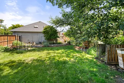 2738 Kerrisdale Ridge Drive, Medford, OR 97504 - Photo 39