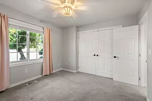 2738 Kerrisdale Ridge Dr, Medford, OR 97504 - Photo 27