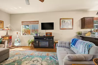 239 Wintersage Circle, Talent, OR 97540 - Photo 7