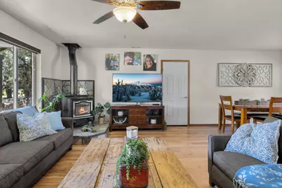 63639 Gentry Loop, Bend, OR 97701 - Photo 9