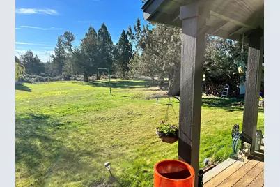 63639 Gentry Loop, Bend, OR 97701 - Photo 7