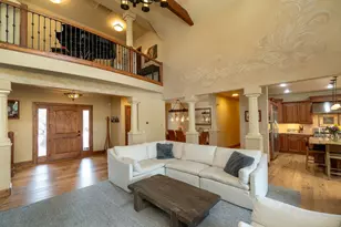 20112 Starfire Ridge, Bend, OR 97702 - Photo 11