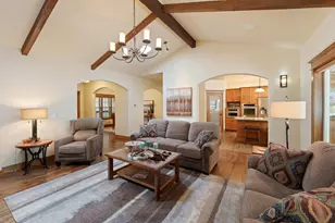 2677 NW Champion Cir, Bend, OR 97703 - Photo 17