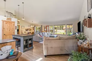 17440 Gull Dr, Bend, OR 97707 - Photo 3