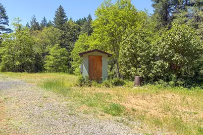 847 Caves Highway, Cave Junction, OR 97523 - Photo 27