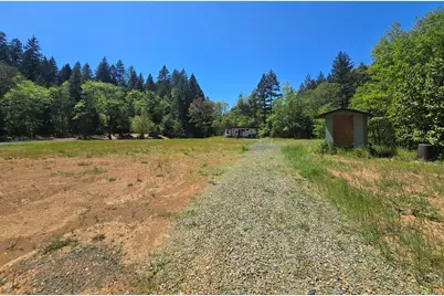 847 Caves Highway, Cave Junction, OR 97523 - Photo 3
