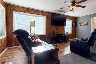 279 SE Willowdale Dr, Prineville, OR 97754 - Photo 3