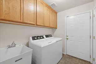 962 Ridgeview Dr, Eagle Point, OR 97524 - Photo 17
