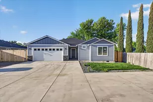 2969 Stonebrook Dr, Medford, OR 97504 - Photo 1