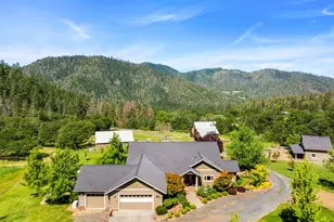931 Hogan Rd, Applegate, OR 97530 - Photo 9