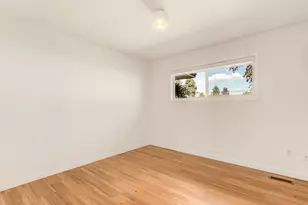 409 NE 6th St, Bend, OR 97701 - Photo 17