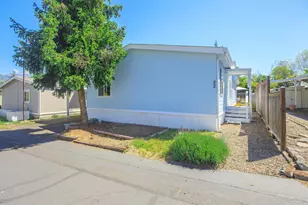 321 Clay St, Ashland, OR 97520 - Photo 1