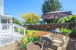 321 Clay St, Ashland, OR 97520 - Photo 23