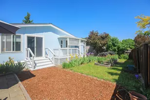 321 Clay St, Ashland, OR 97520 - Photo 21