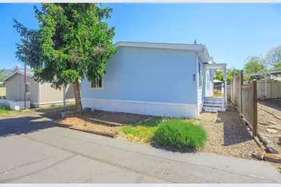 321 Clay Street #SPC 82, Ashland, OR 97520 - Photo 3