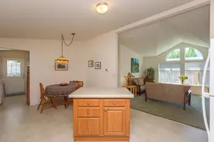 321 Clay St, Ashland, OR 97520 - Photo 9