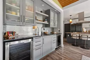 64911 Glacier View Dr, Bend, OR 97703 - Photo 29