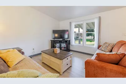 2447 NW McDougal Court, Prineville, OR 97754 - Photo 5
