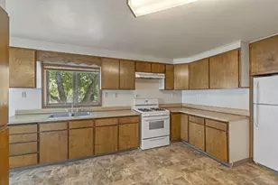3428 Chelsea St, Klamath Falls, OR 97601 - Photo 15