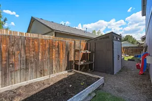 20016 Mt Hope Ln, Bend, OR 97702 - Photo 23