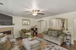 20016 Mt Hope Ln, Bend, OR 97702 - Photo 9