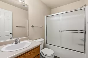 1439 Andy Griffith, Grants Pass, OR 97527 - Photo 13