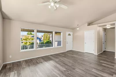 1439 Andy Griffith, Grants Pass, OR 97527 - Photo 7