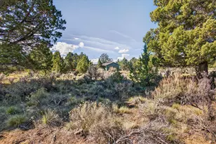 22222 Sweetgrass Dr, Bend, OR 97702 - Photo 27