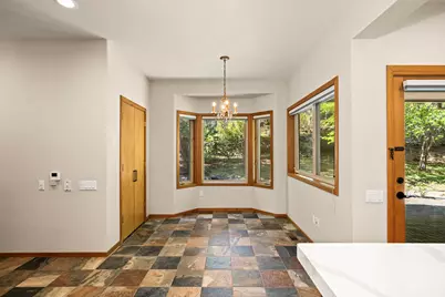 60645 Taos, Bend, OR 97702 - Photo 9