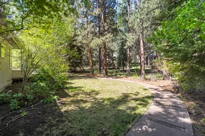 60645 Taos, Bend, OR 97702 - Photo 59