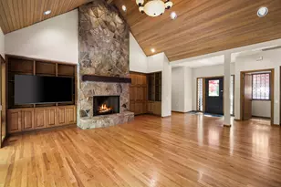 60645 Taos, Bend, OR 97702 - Photo 5