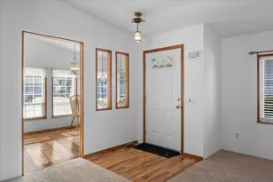 555 Freeman Rd, Central Point, OR 97502 - Photo 5