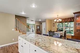 651 Dutcher Creek Rd, Grants Pass, OR 97527 - Photo 15